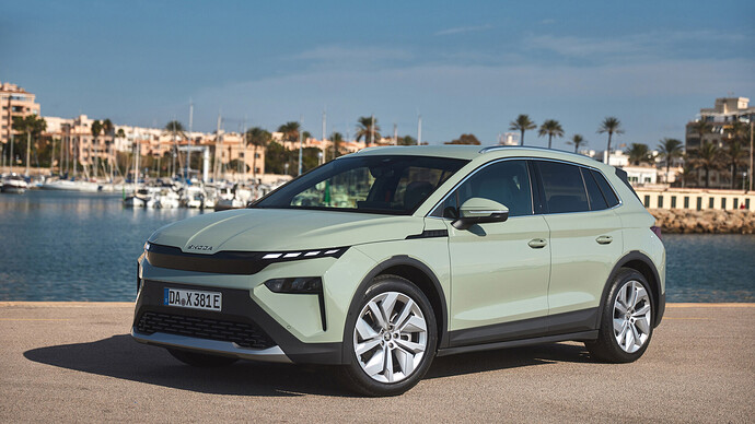 販売好調のシュコダ エルロック。全長x 全幅：4,488mm × 1,884mmとVW ID.3より一回り大きい。（写真：シュコダオート）