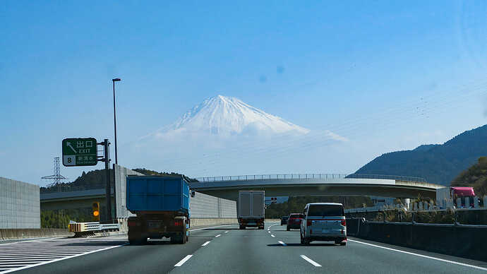 復路、新清水ICあたりの富士山がビューティフルでした。