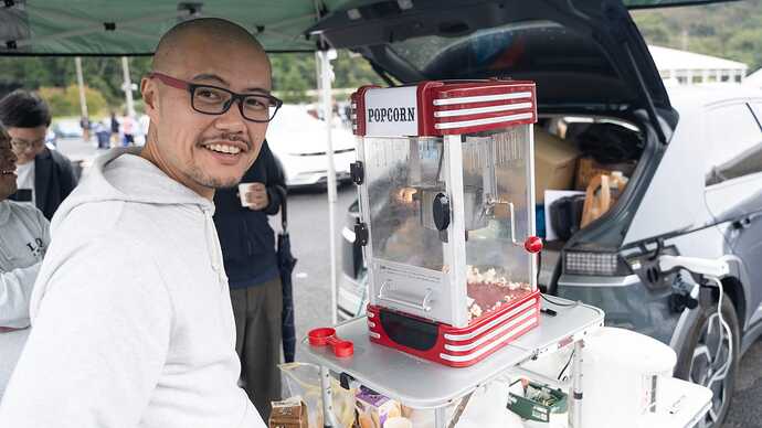 辻榮亮さん。
