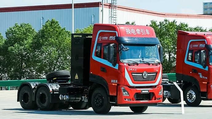東風汽車のバッテリー交換式電気トラック。