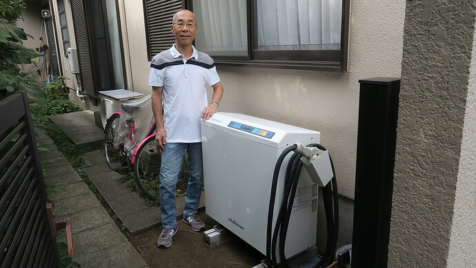自宅にはV2H機器を設置した。