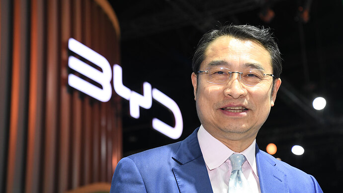 劉学亮氏。