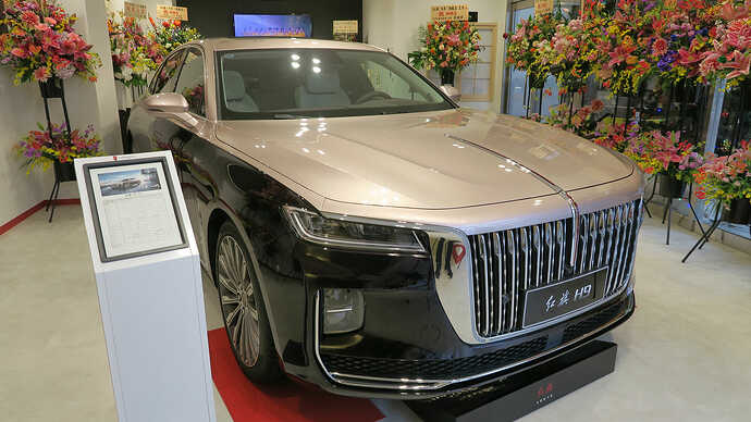 展示されていた紅旗『H9』。年明けには東京のオーナーに納車予定とのこと。
