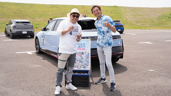 EVごはんの石井さん（左）と、IONIQ 5 Nで参加の小峰さん（右）。