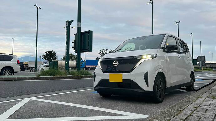 日産サクラ
