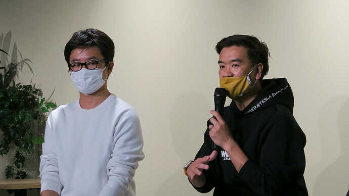 テスカスこと畑本さん（左）と、ハマーこと濱田さん（右）。