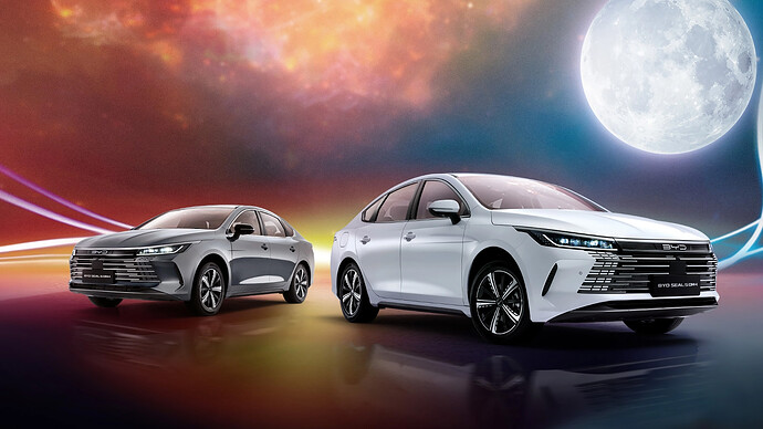 BYDは8月中に最新のシール5を投入。シーライオン6に続く2車種目のPHEVとして販売台数に注目が集まっています。