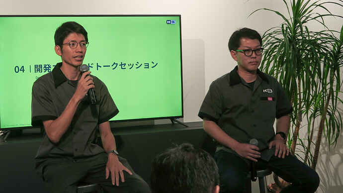 「開発エピソードトークセッション」で楠さんとともに登壇した車体開発責任者の久保昌之さん。こういう場所で話すのは初体験らしいですが、衝突実験などのお話、興味深かったです。