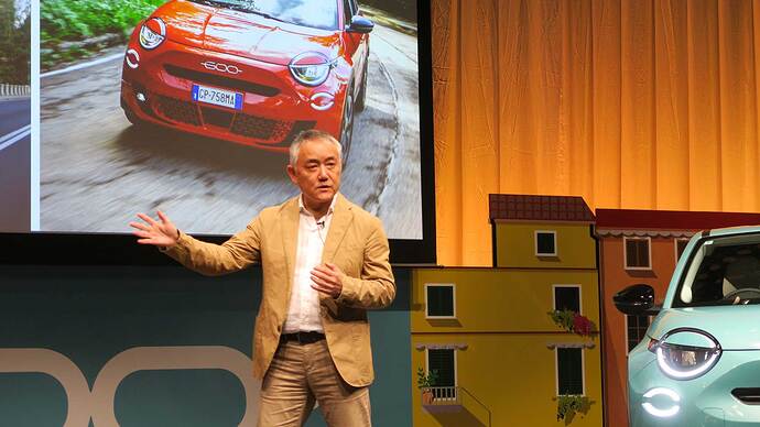 ステランティスジャパンの打越晋社長は、ドルチェ・ヴィータや「500+100」といったコンセプトを熱弁。