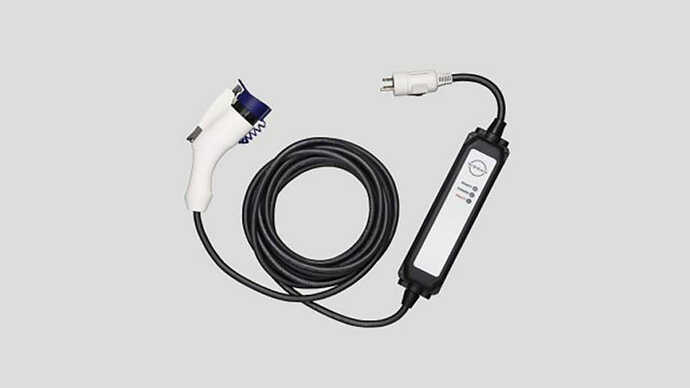 普通充電ケーブル（日産公式サイトから引用）。