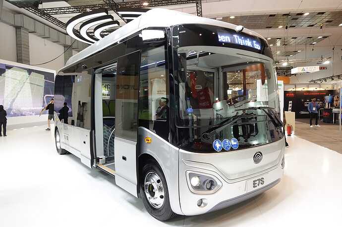 圧巻の現実「世界の最新EVバス図鑑」〜 busworld2023 レポート