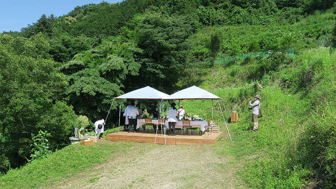 この雰囲気だけでもご馳走です。