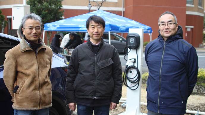 駐車場・駐輪場部会歴代部長の方々。左から、丸山さん、藤田さん、上原さん。