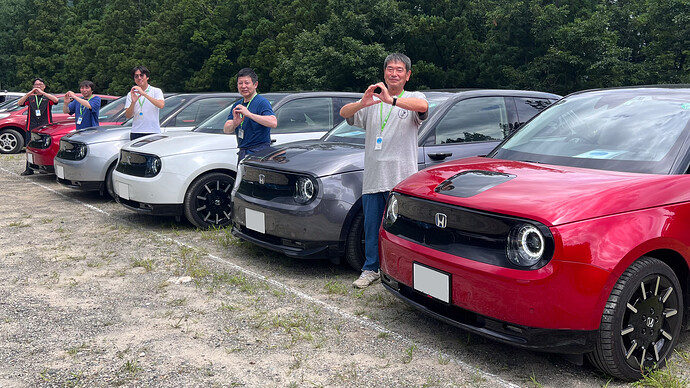 EVラリー白馬名物の「EV」サインを真似て「e」サインを作ってみました