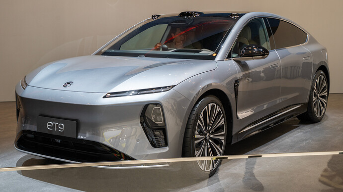 NIO ET9