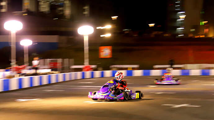 カートイベントはナイターでも開催されました!