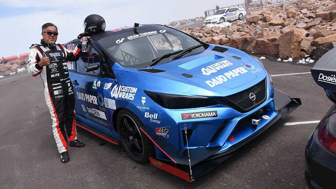 日産リーフe＋改で、トラブルを抱えながらもなんとか完走を果たした大井選手。