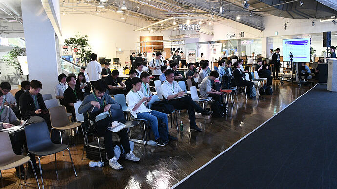 プレセッションは有楽町にあるスタートアップ企業の支援施設「Tokyo Innovation Base（TIB）」で開催。多くの来場者が訪れた。