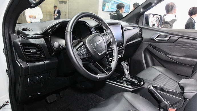 出展車は左ハンドル仕様。