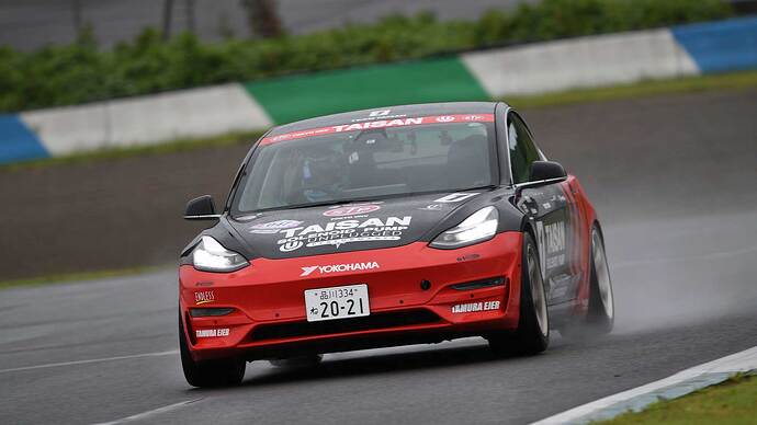 今季も開幕から連勝を続ける地頭所選手のモデル3。
