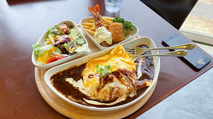 8月28日(土)、今回は足柄SAのレストランにこのオムライス食べに行っただけ、みたいな検証ドライブとなりました。w