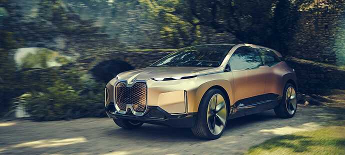 2018年9月16日にBMWが発表した「iNEXT」の画像。BMWの電動車両の方向性が凝縮されたコンセプトカーだった。こちらはSUVのスタイルをまとっている。Vision iNEXTという表記も見られる。BMW Groupの公式サイトより転載。