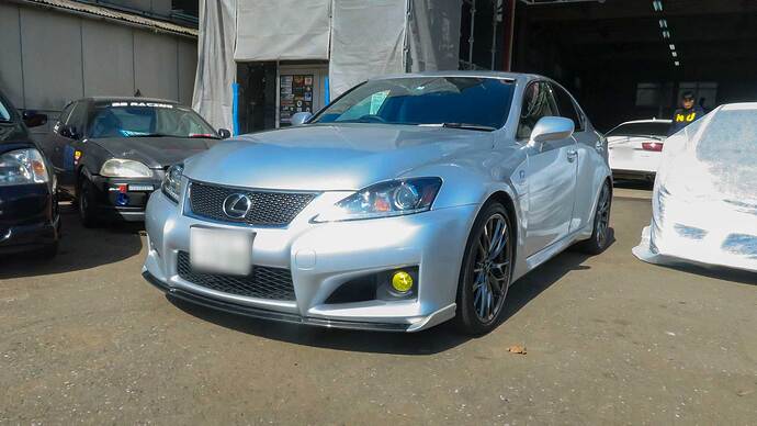 根來さんの愛車『IS F』