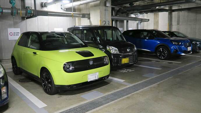 12月5日に開催された『日本EVフェスティバル』の会場地下駐車場で、納車されたばかりの片岡さんの愛車を発見!