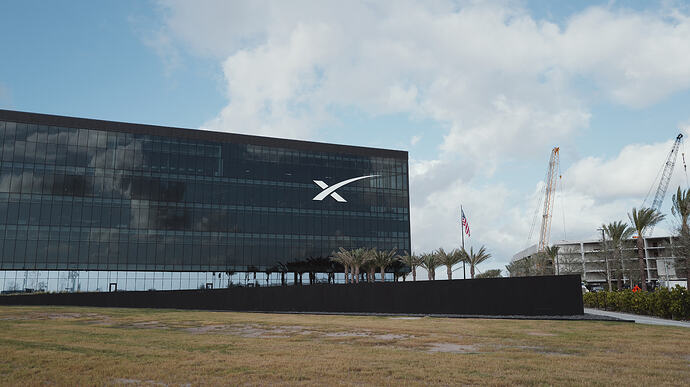 スペースX本社（筆者撮影）。