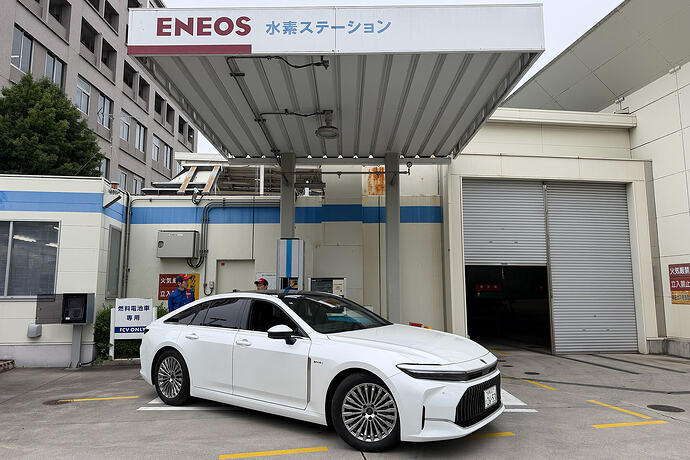 スタート＆ゴール地点とした杉並区内の水素ステーション。