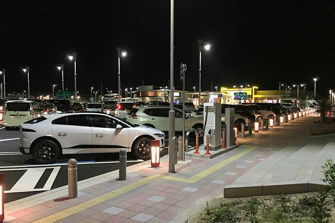 大容量電池搭載のEVにとっては現状普及している最大50kWでも力不足を実感する。