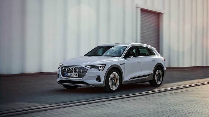 Audi e-tron 50 quattro