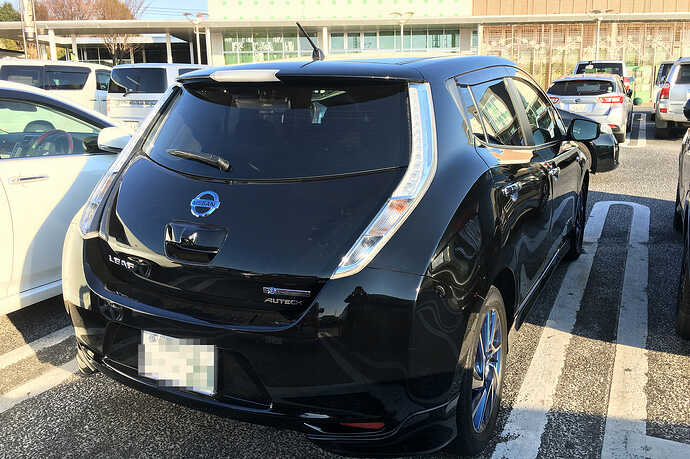 熊谷まで走った日には、まだ右後部ドアは無事でした。