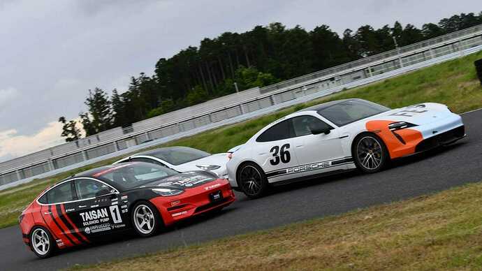 激しいバトルを繰り広げたタイカンとモデル3だったのですが……(第2戦)