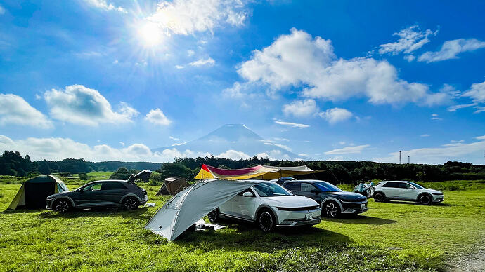 2022年、ふもとっぱらで初開催されたEV SUMMER CAMPの朝。
