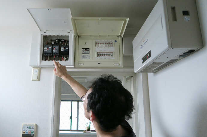 HEMS用の分電盤も設置。