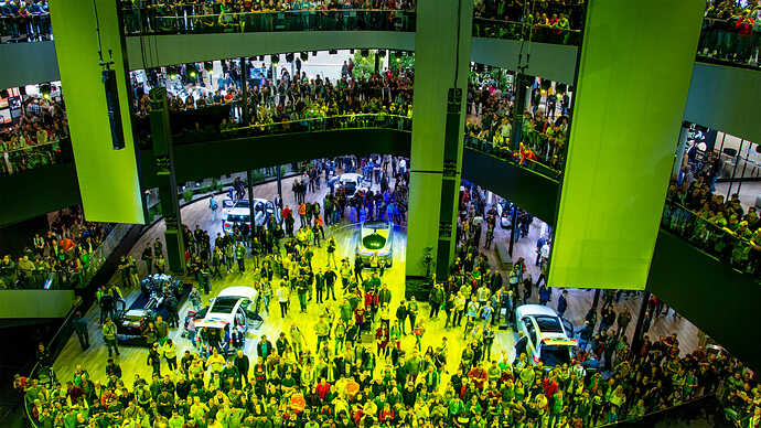 IAA公式サイトメディアライブラリー（Impressions of IAA 2017）