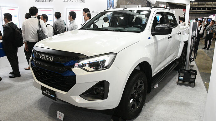 D-MAX EV