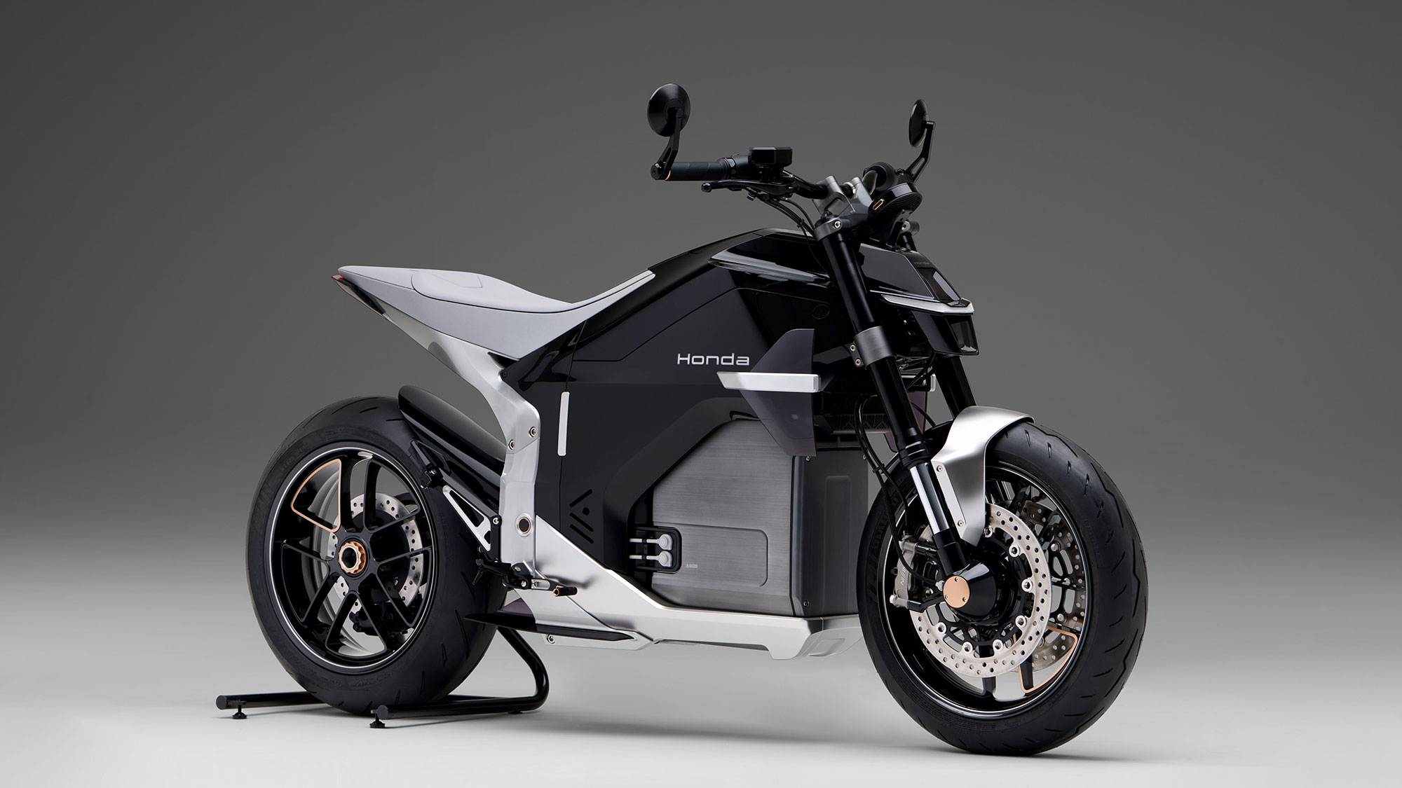 AKIRAじゃん！」と話題のコンセプトモデルから二輪ロボットまで【Japan
