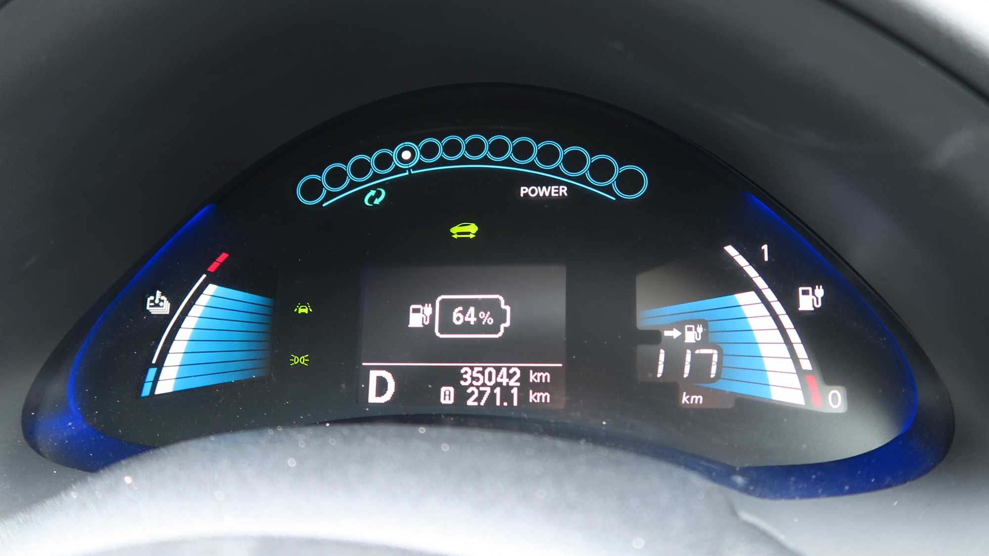 自分に悲報！ 中古リーフ「AZE0 30kWh」が4万2000kmでついに電池容量計