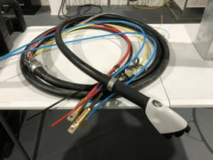 液体冷却ケーブル