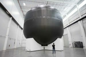 液体ヘリウム用の圧力容器。出典：Space X