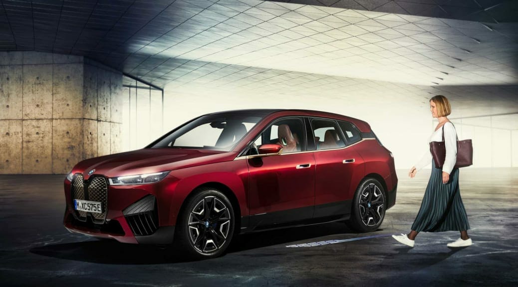 BMWが電動化時代の販売戦略を発表〜完全電気自動車を倍増へ