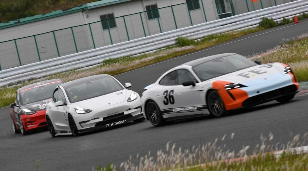 タイカン VS モデル3 に注目『JEVRAシリーズ第2戦』電気自動車レースレポート