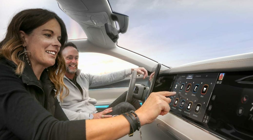 ステランティスとフォックスコンがコネクテッドカー開発を進める合弁会社『Mobile Drive』を設立
