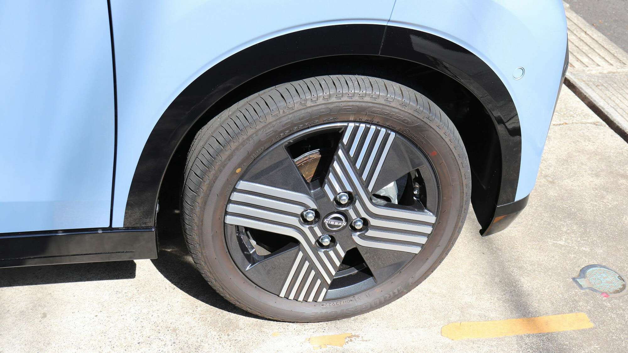 サクラのスタッドレスを純正タイヤに履き替えた／EVタイヤ交換のポイント EVsmartブログ
