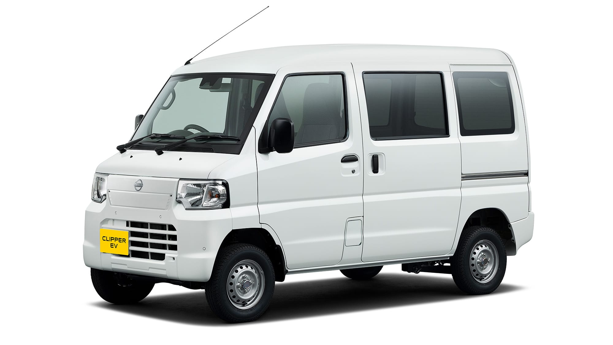 日産が軽商用電気自動車『クリッパーEV』発表〜ミニキャブEVより40万円高い理由は、謎