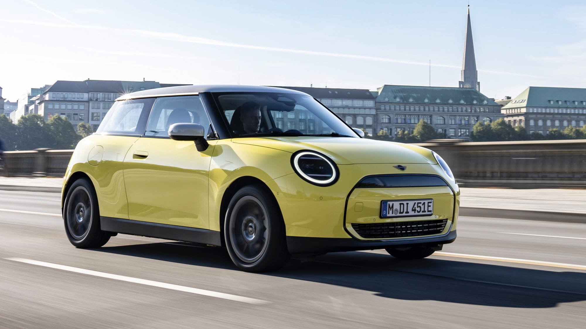 MINIが電気自動車の新型『MINI Cooper E』発表〜バッテリーは40.7kWhと54.2kWh - EVsmartブログ