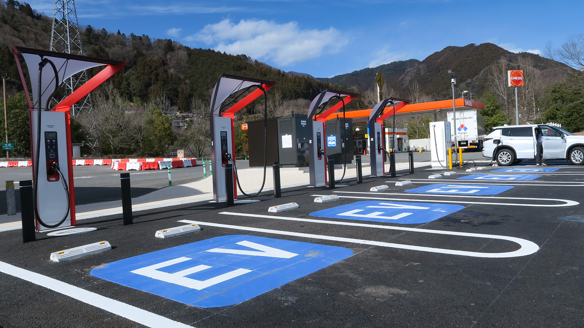 電気自動車充電インフラ整備の進捗状況／EV普及を支えるための拡充が着実に進展中