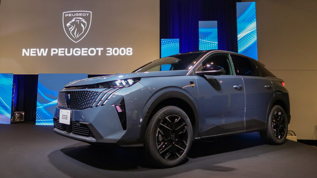 『PEUGEOT 3008』の電気自動車が年内に日本発売／課題の急速充電性能も向上か